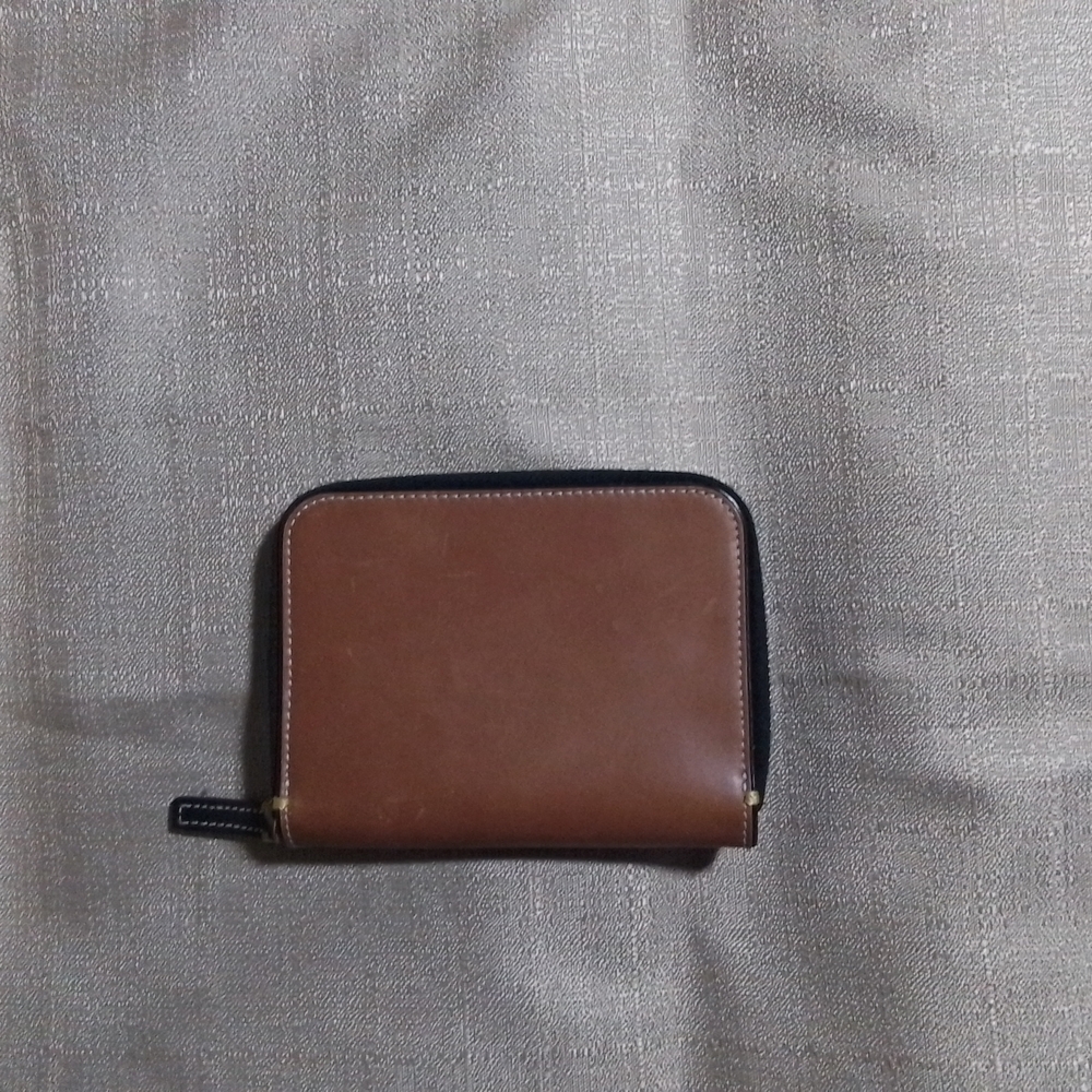 Coach Vintage Zippered Brown Device Holder. Gold Zipper